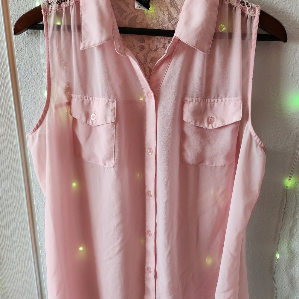 Torrid Sheer Light Pink Blouse with Collar Sz 1 Floral Lace at Back Button Up